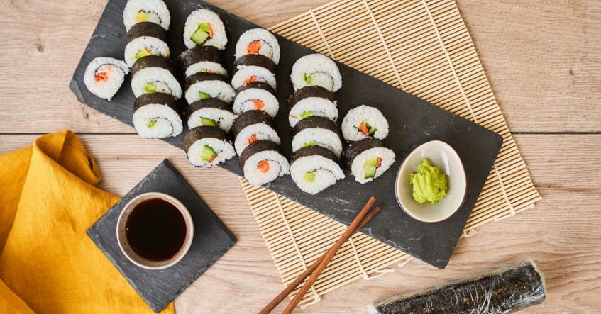 Lag din egen sushi: Hvordan lage makiruller og mer!