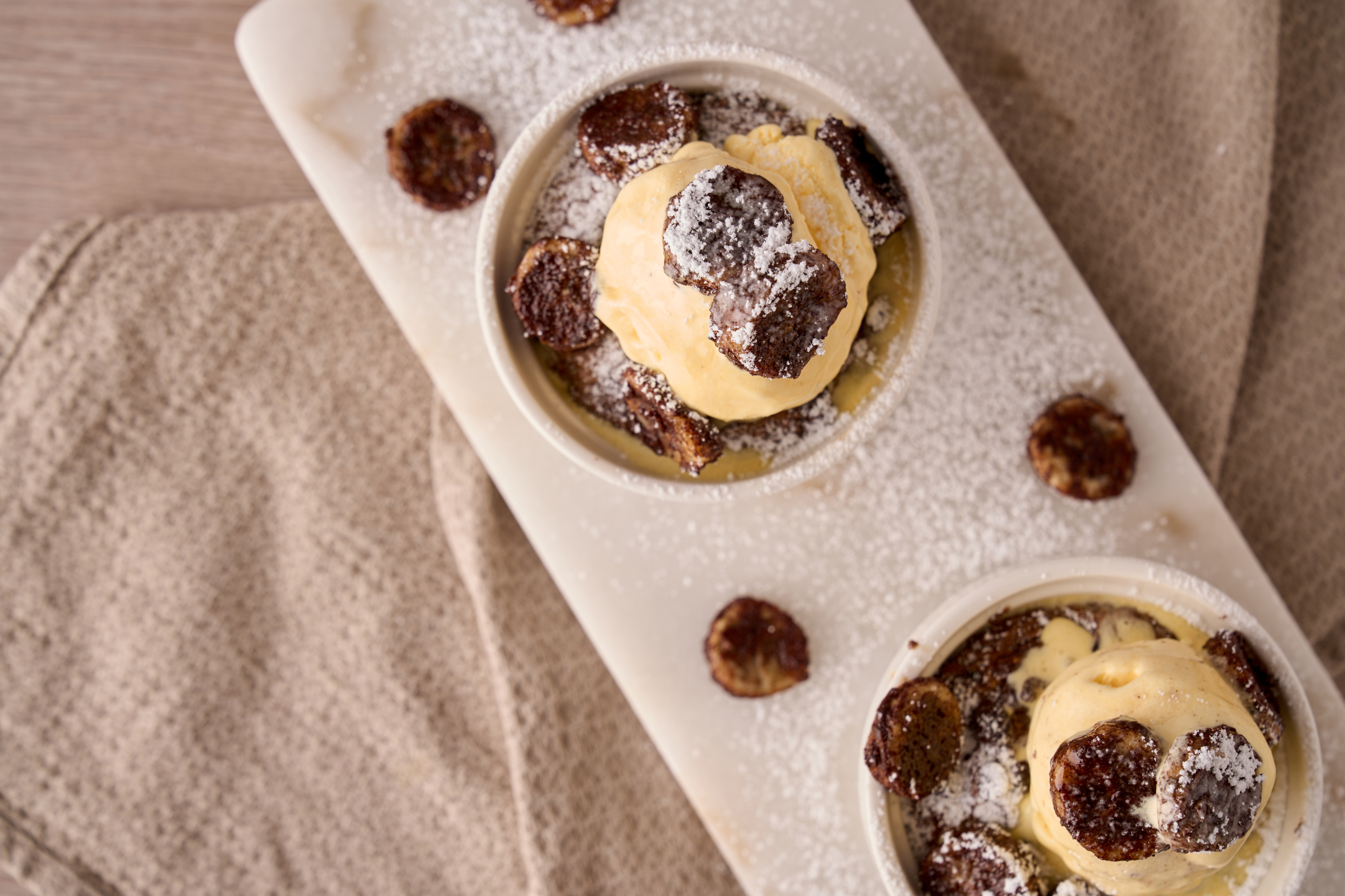 Kreativ dessert laget av kjeksrester – fruktig lagdelt og rett og slett deilig