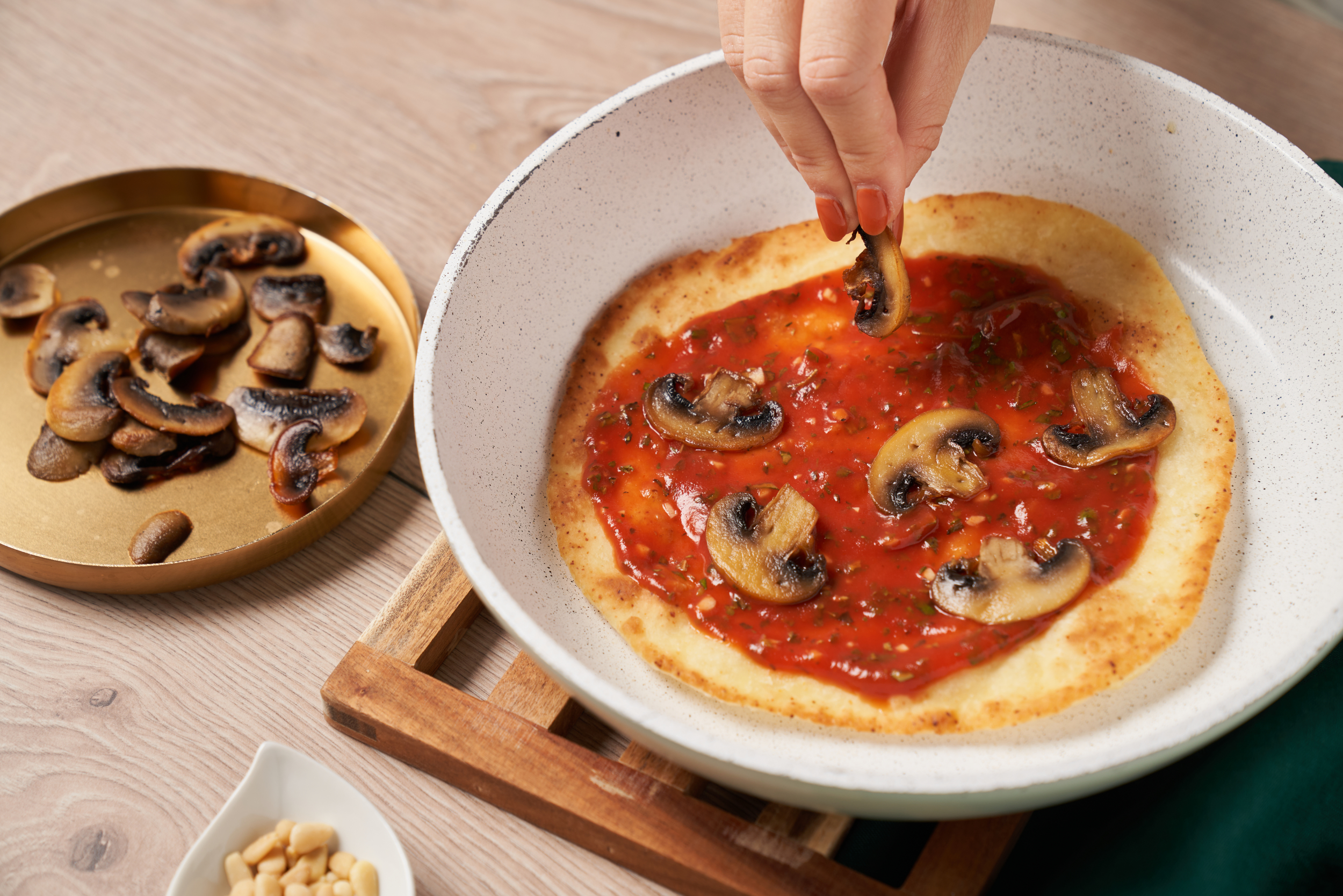 Pizza fra pannen – sprø nytelse uten ovn